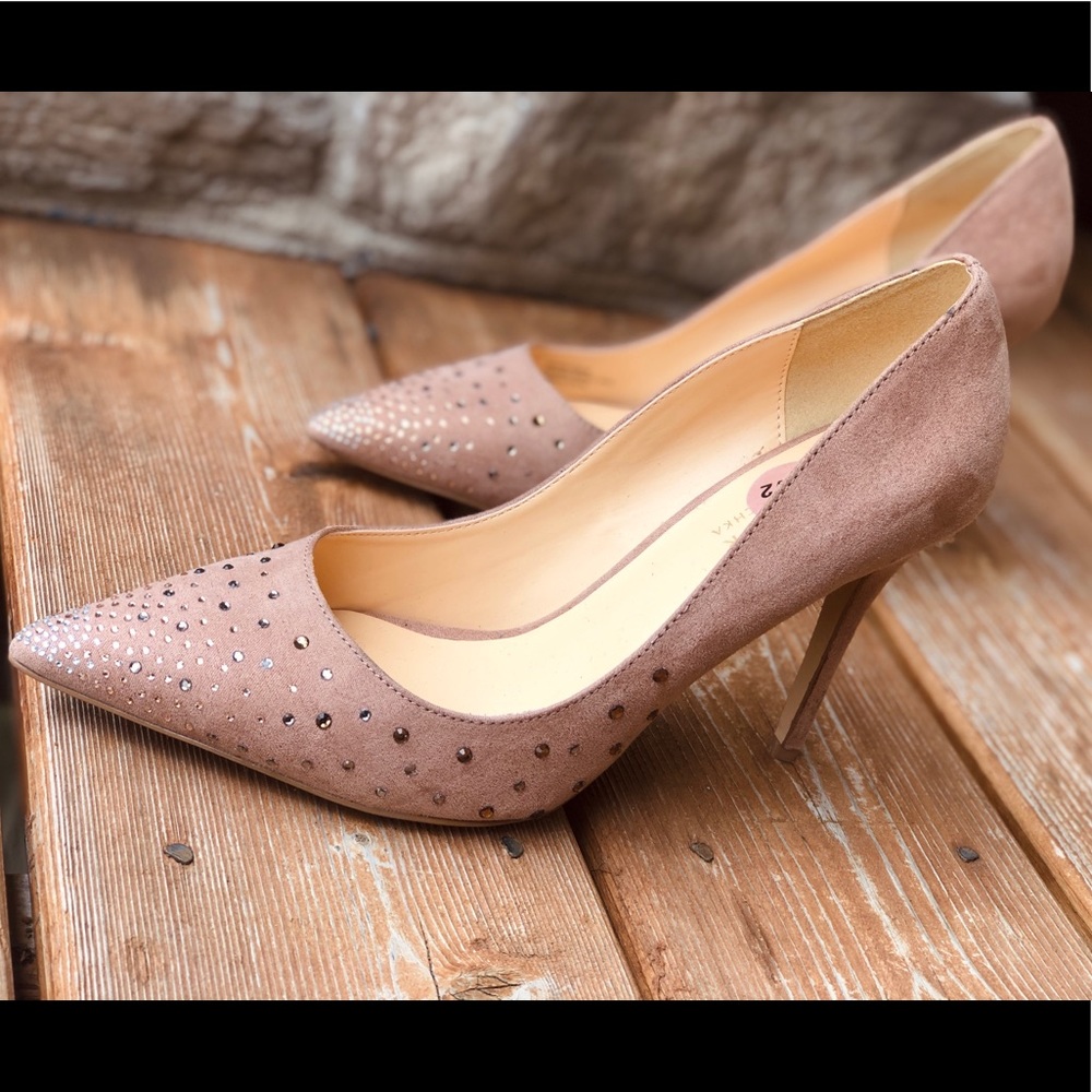 Pump Heels - image 1